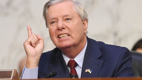 Salen a la luz pública las violentas frases del senador Lindsey Graham durante los ataques del 6 de enero en el Capitolio.