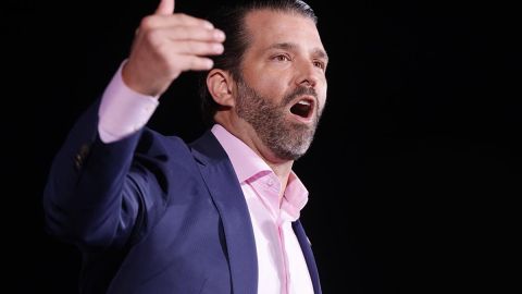 Trump Jr. enfrenta varios señalamientos por hablar mal de la gente.