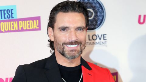 El actor Julián Gil tiene la ilusión de en un futuro convivir con su hijo