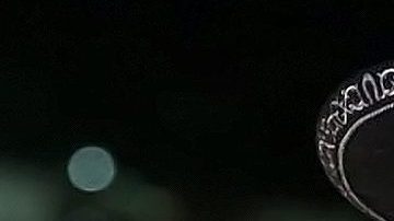 Eduin Caz habla de su forma de beber sobre el escenario.