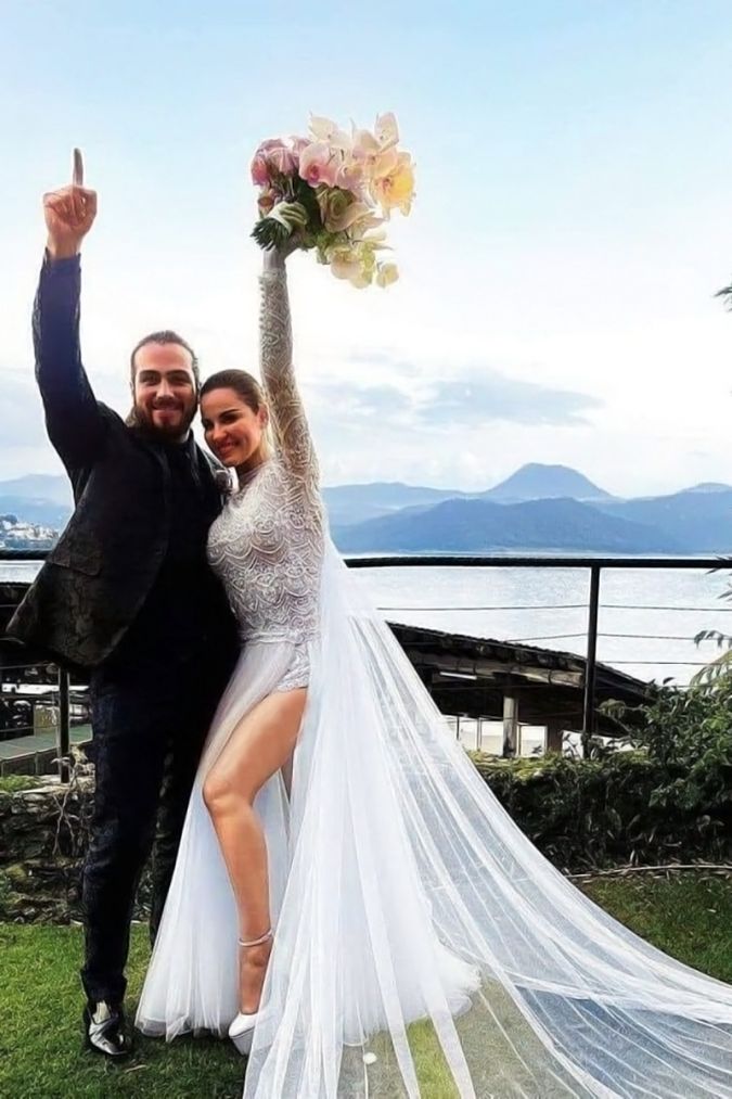 Maite Perroni y Andrés Tovar celebran su boda en Valle de Bravo, México. Foto: Mezcalent