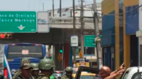"Mátame si quieres, no te tengo miedo": las bandas armadas que usan las extorsiones para amenazar a los habitantes de Guayaquil