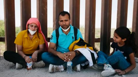 Por qué cada vez más indios cruzan la frontera entre México y Estados Unidos (y cómo es su largo viaje)