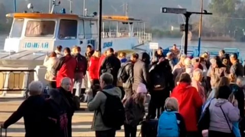 Rusia inicia la evacuación de la región ocupada de Jersón luego de que el máximo comandante ruso en Ucrania aceptara que la situación allí es "tensa"