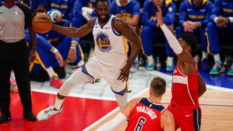 Draymond Green durante un partido de la NBA con Golden State Warrior en Japón.