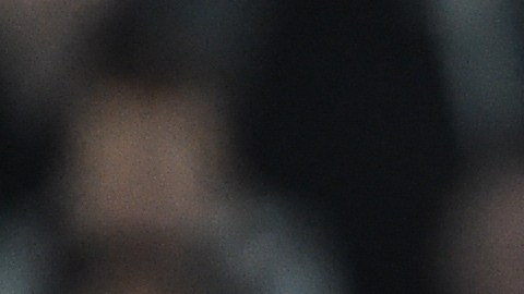 El delatero uruguayo, Darwin Núñez disputando un balón en un partido del Liverpool por la Champions League.