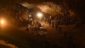 5 turistas atrapados bajo tierra en las cavernas del Gran Cañón después de que el ascensor se descompuso