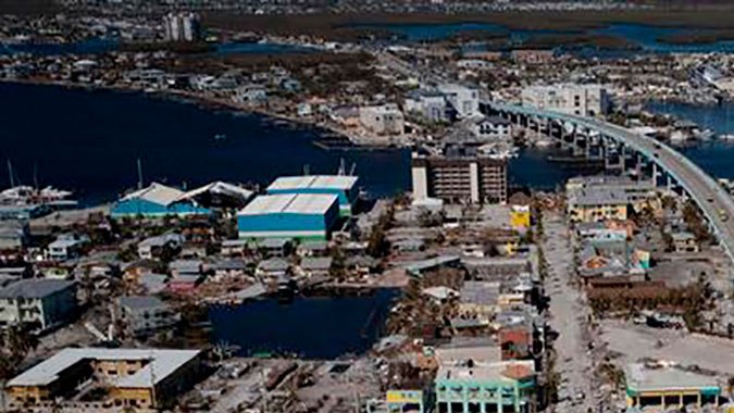 Huracán Ian deja más de un centenar de muertos en Estados Unidos