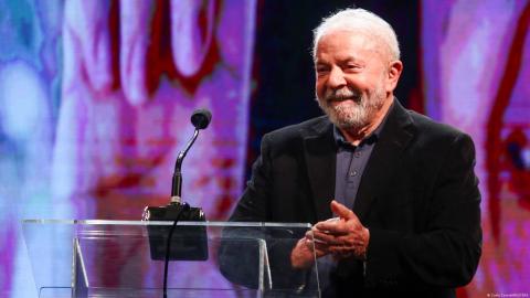 Petro, Fernández y AMLO felicitan a Lula por liderar votación en primera vuelta