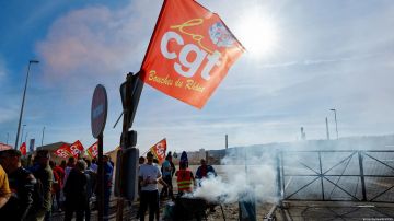 Huelgas y protestas en Francia para exigir subidas salariales