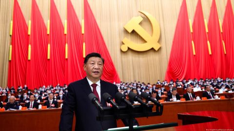 Xi Jinping da un discurso triunfal a las puertas de un nuevo mandato en China