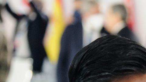 El presidente de Estados Unidos, Joe Biden, y el nuevo primer ministro británico, Rishi Sunak, conversan durante la cumbre del G20 en Italia. (Archivo: 30.10.2021)