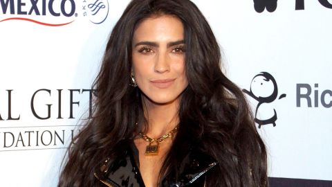 Bárbara de Regil protagoniza la telenovela de TelevisaUnivision 'Cabo'.