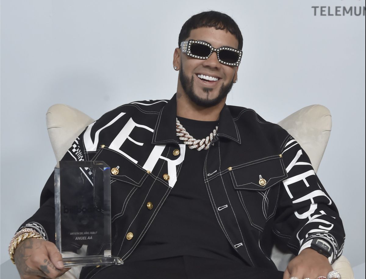 Anuel AA muestra su nuevo “tanque” pero llama la atención en Instagram es por su peso - La Opinión Anuel AA muestra su nuevo “tanque” pero llama la atención en Instagram es por su peso - La Opinión
