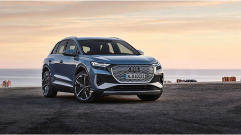 El Audi Q4 e-tron 2023 se caracteriza por su poder motriz eléctrico y gran diseño aerodinámico