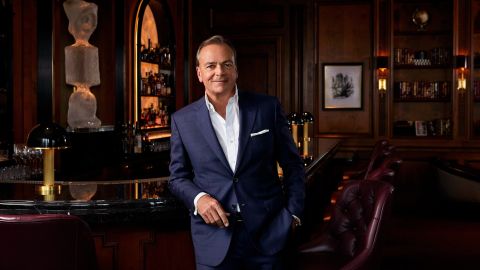 Rick Caruso aspira a convertirse en alcalde Los Ángeles.