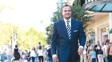 Rick Caruso busca convertirse en el próximo alcalde de Los Ángeles.
