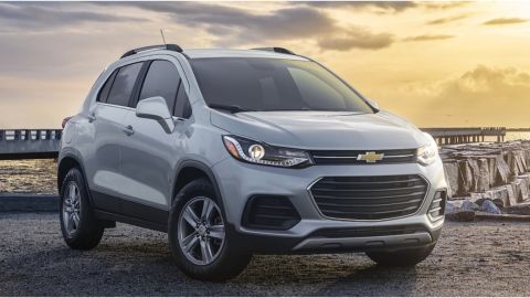 La Chevrolet Trax 2022 figura como una de las variantes de la marca que pueden comprarse por menos de $30,000 dólares