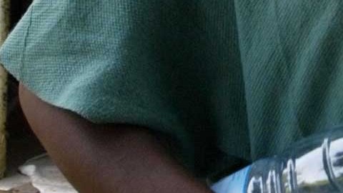 Las autoridades mantienen detenido al conserje