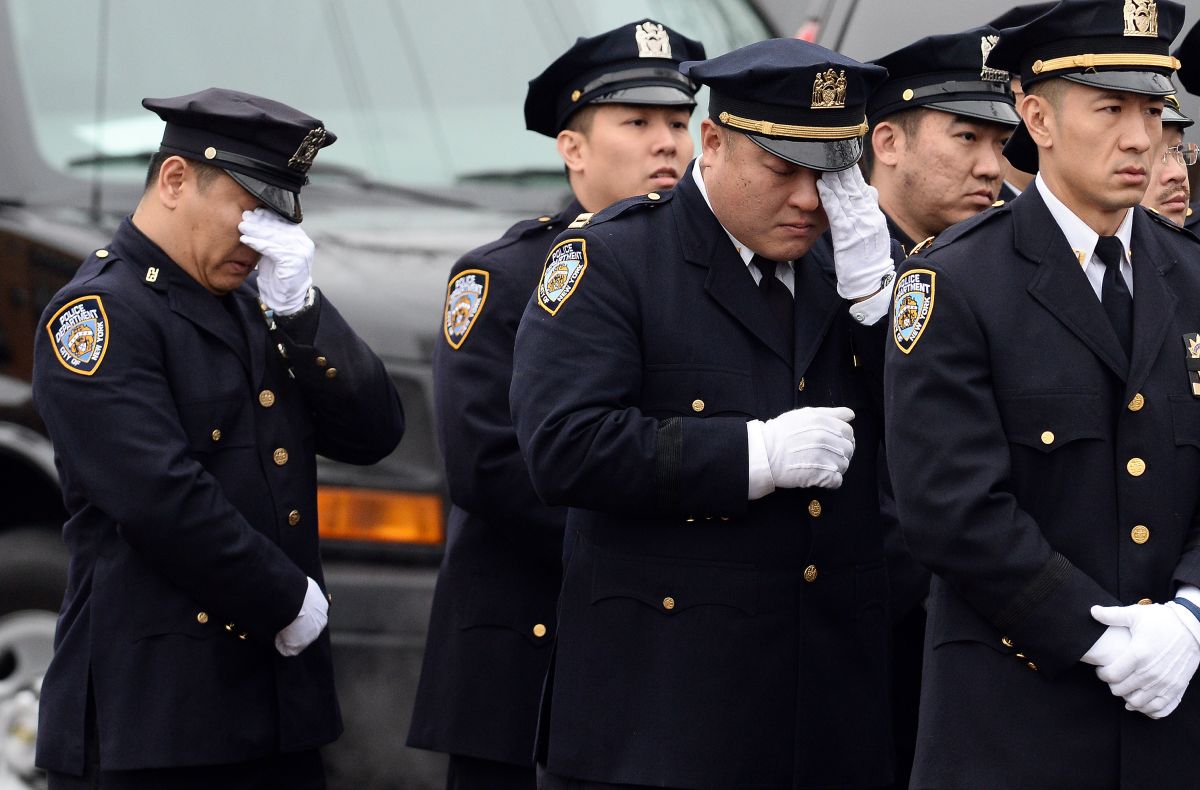 Largest Police Union Blames “Spewing Anti-Police Rhetoric” for Rise in Officers Shot and Killed