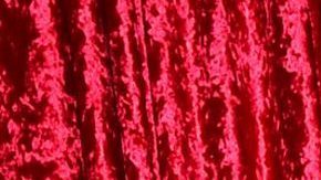 Emily Tosta, actriz la serie Mayans MC, se sigue anotando más puntos en Hollywood.