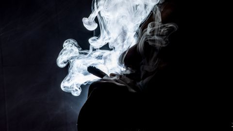 Envenenamiento masivo que dejó 4 muertos y 52 enfermos fue provocado por marihuana falsa mezclada con raticida