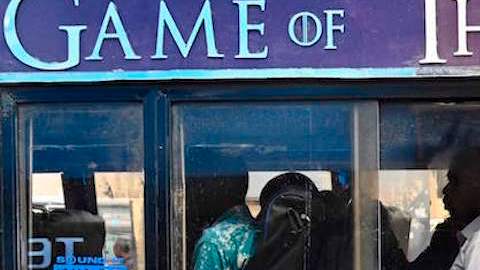 Fans de Game of Thrones en México bautizan a su hija como Ángela Khaleesi