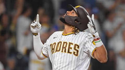 Fernando Tatis Jr. cumple suspensión de la MLB.