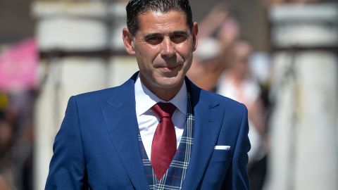 Fernando Hierro durante la boda del futbolista Sergio Ramos en Sevilla en 2019.