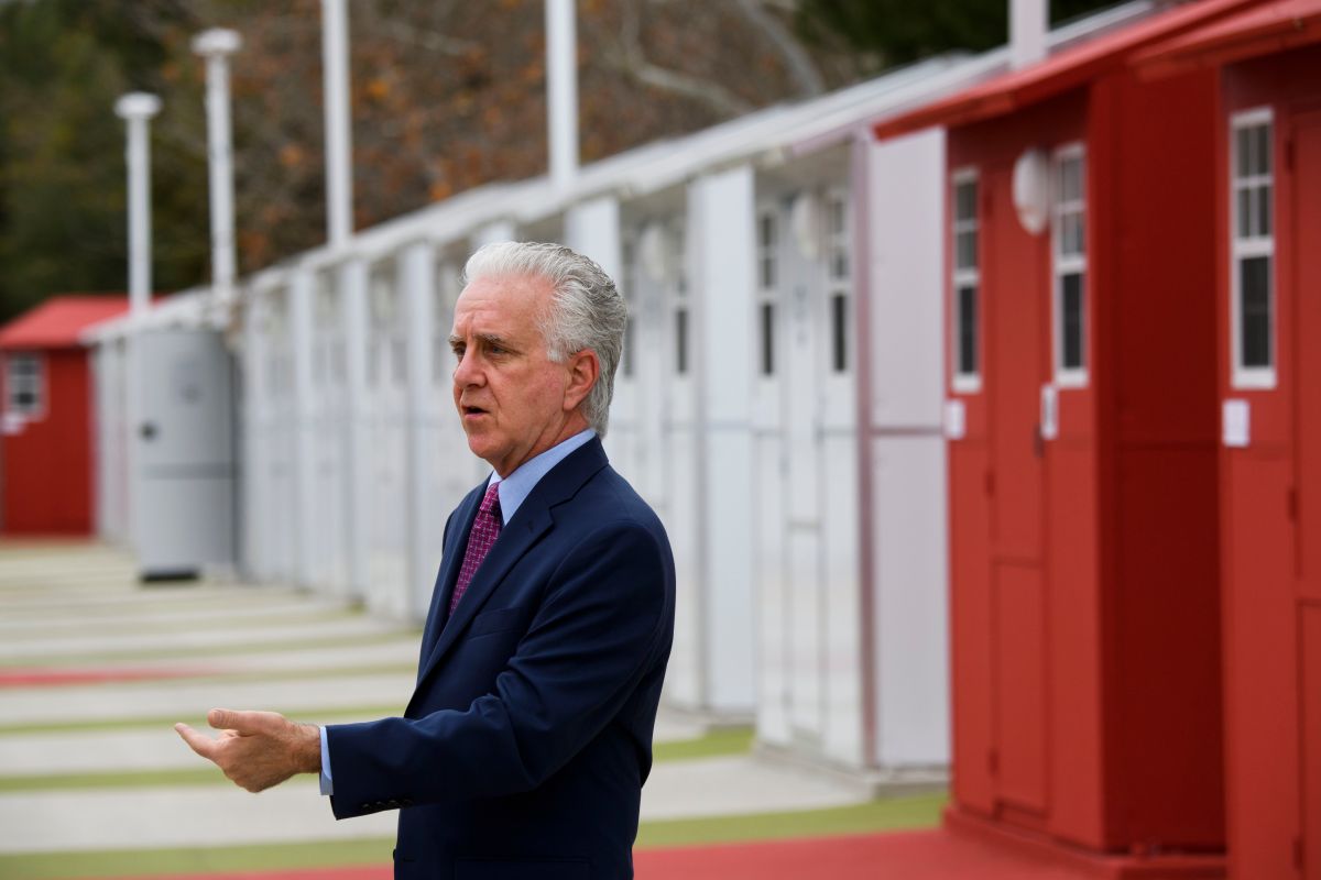 Nuevo presidente del Concejo Municipal de Los Ángeles buscará reducir