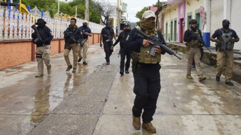 Autoridades en San Miguel Totolapan