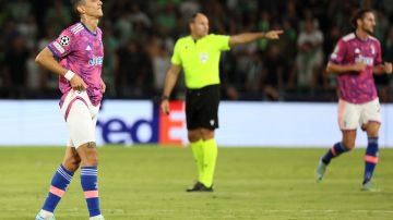 El atacante Ángel Di Maria salió lesionado en el juego de Champions con la Juventus.
