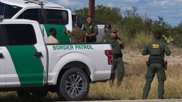 El proyecto bipartidista de inmigración propone aumentar la vigilancia en la frontera.