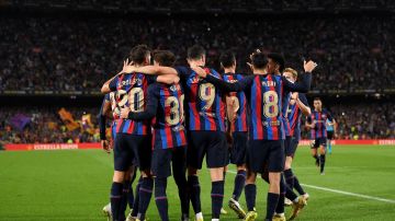 Jugadores del FC Barcelona celebran un gol contra el Athletic.