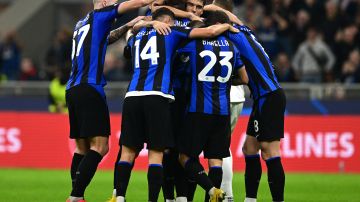 Inter de Milán celebrando gol ante Plzen en Champions League.