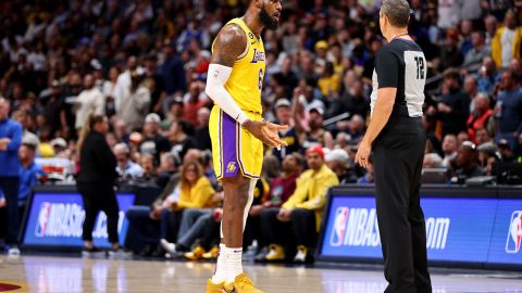 LeBron y Anthony Davis no han podido hacer un buen equipo.