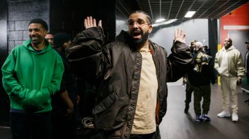 El rapero canandiense Drake durante un partido de Toronto Raptors en la NBA 2022.