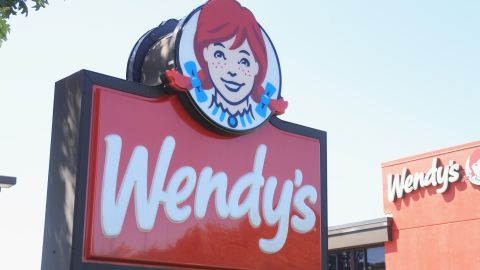 Hombre con síndrome de Down despedido de Wendy's después de 20 años