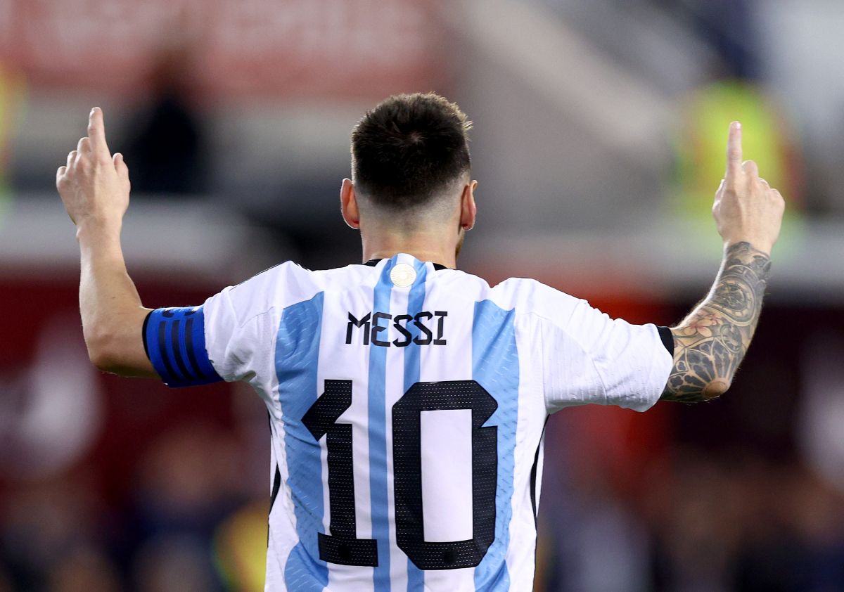 Lionel Messi celebrando un gol durante un partido amistoso ante Jamaica disputado en septiembre de 2022. 