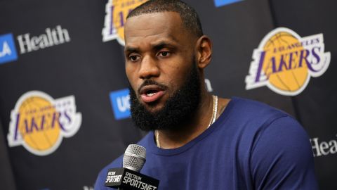 LeBron James, jugador de Lakers, buscaría un equipo para Las Vegas.