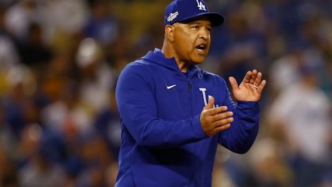 Dave Roberts ha sido cuestionado tras la eliminación de LA Dodgers.