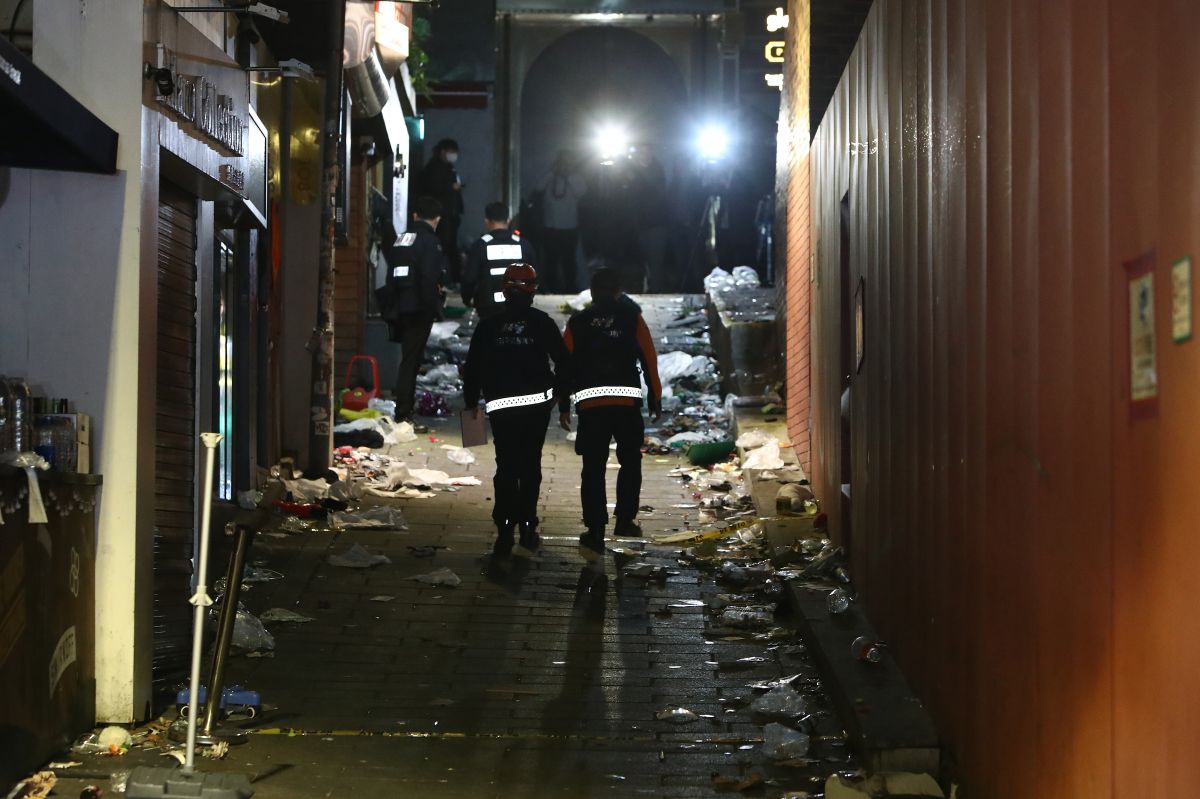 Callejón del distrito Itaewon donde se produjo la tragedia de Seúl. /Foto: Chung Sung-Jun/Getty Images