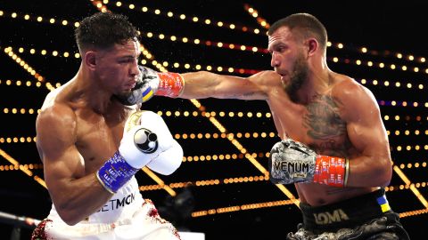 Lomachenko volvió al cuadrilatero después de 11 meses sin pelear.