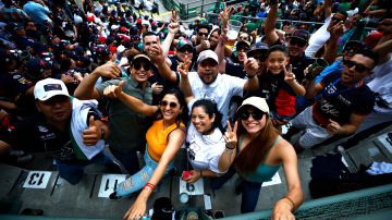 Aficionados durante el Gran Premio de México 2022 en el Autódromo Hermanos Rodríguez.
