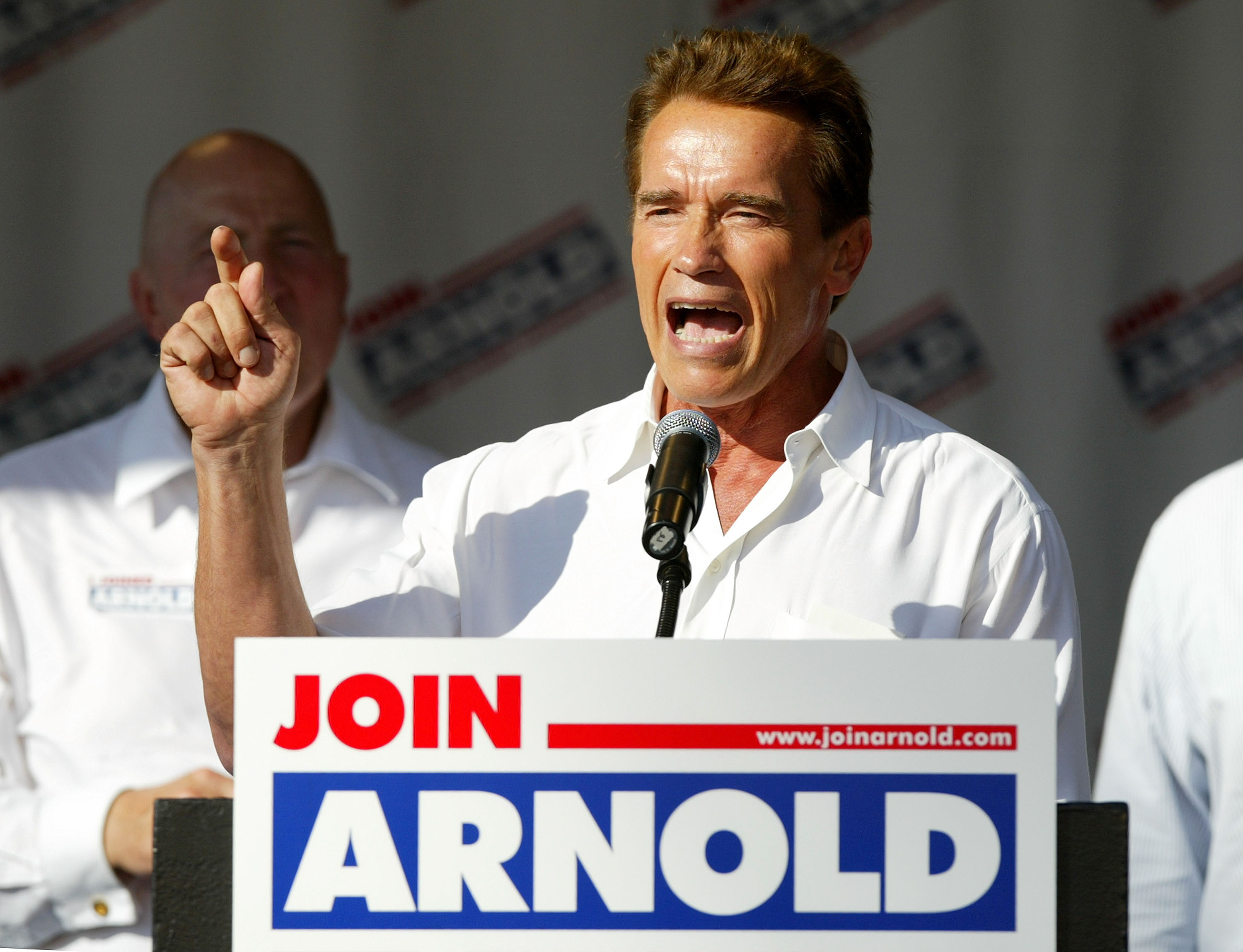 El día que Arnold Schwarzenegger se convirtió en gobernador de California La Opinión