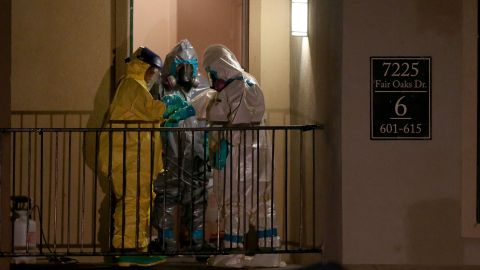 El primer paciente confirmado con el virus del Ébola en los Estados Unidos se alojaba con familiares en el complejo The Ivy Apartment antes de recibir tratamiento en el Texas Health Presbyterian Hospital Dallas.