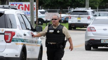 Hombre en Florida usa a su propio hijo como escudo humano durante confrontación con la policía