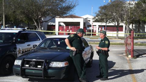 Falsos tiroteos desatan caos en Florida y movilización de la policía en varias escuelas