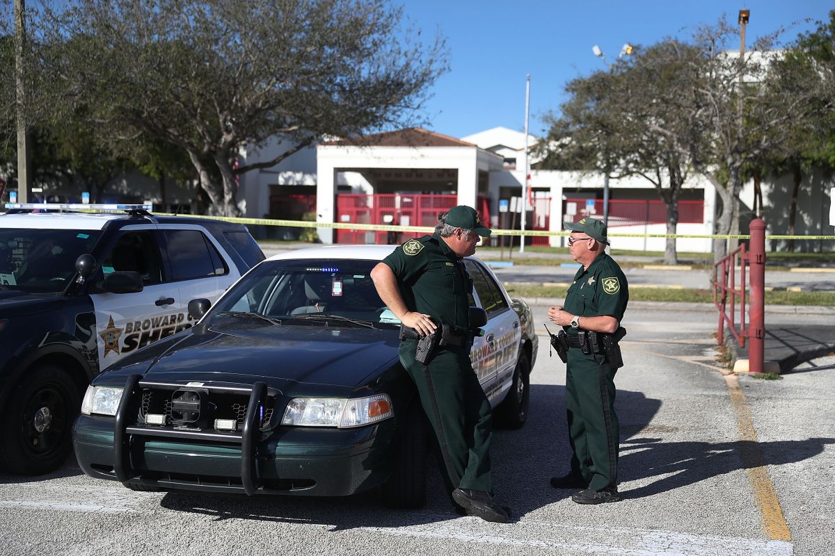 False shootings wreak havoc in Florida and police mobilization in several schools