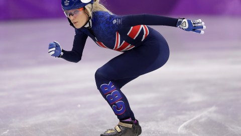 La británica espera regresar a los Juegos Olímpicos de Invierno tras perderse los de Beijing por lesión.